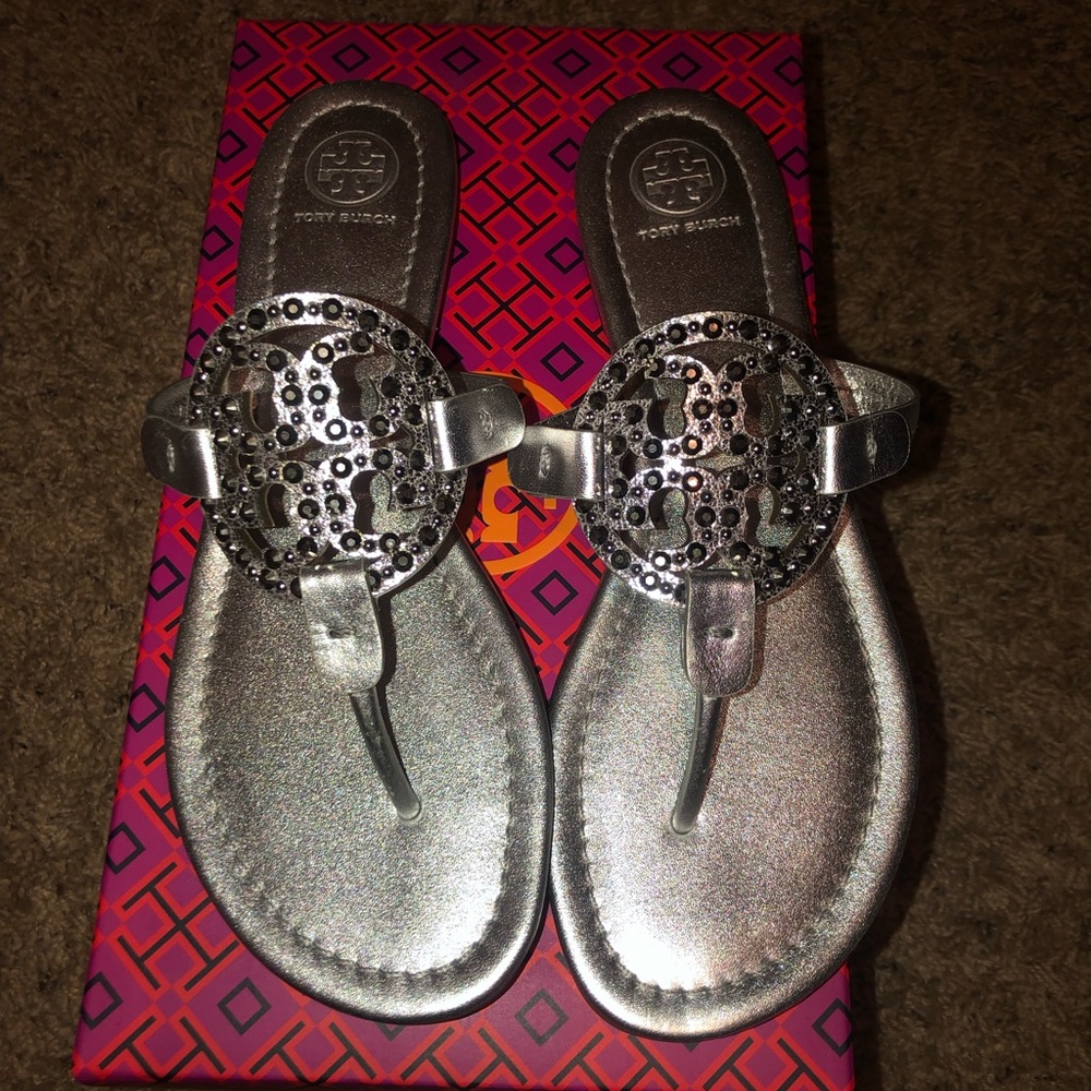 New in box Tory Burch embellished Miller size 8